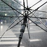 Grad, wichury i przerwy w dostawie prądu. Służby ostrzegają całe województwo
