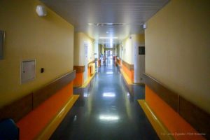 Milion złotych za rok pracy dla lekarzy-radnych z Podkarpacia. Kto zgarnia najwięcej?