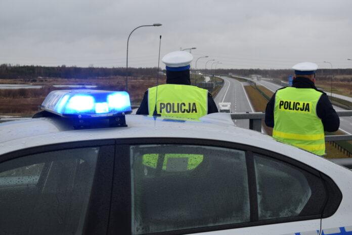 policja-a4-06