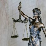 Rzeszowska prokuratura rozpoczęła czynności z zatrzymanymi przez CBA Maciejem Ś. i Cezarym J.