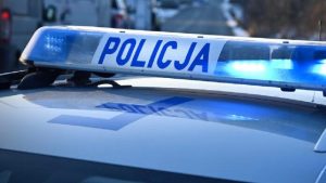 Dachowanie samochodu na DK94. Udało się wyjść bez szwanku