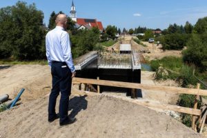 Kładka nad Strugiem w Rzeszowie coraz bliżej. Fundamenty i podpory gotowe [ZDJĘCIA]