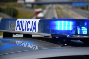 Kolizja na skrzyżowaniu ul. Hetmańskiej z al. Powstańców Warszawy. Zablokowany pas