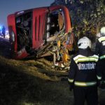 Koszmar pielgrzymów na Węgrzech. 12 osób nie żyje w wypadku autokaru z Podkarpacia [ZDJĘCIA]