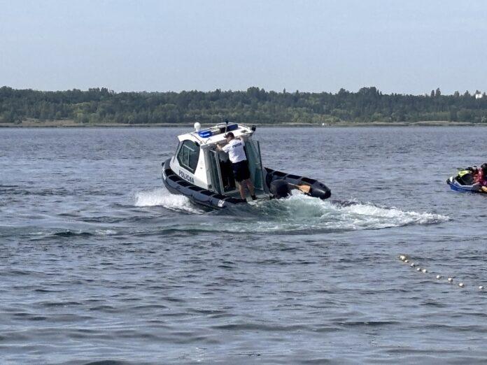 policja podkarpacie 1 jezioro tarnobrzeskie
