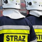 Ogień i kłęby dymu w bloku. Sześćdziesięciolatek ciężko poparzony po pożarze piwnicy