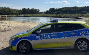 Ponad 5 promili na kąpielisku. Ratownik wyciągnął z wody tonącą kobietę
