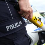 Prawie 2 promile, narkotyki i ucieczka przed policją. W aucie wiózł swoją 9-letnią córkę