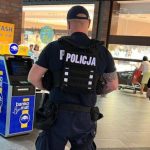 Robiła zakupy nieświadoma, że straciła gotówkę. Błyskawiczna akcja policji w galerii