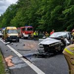 Tragiczny bilans czołowego zderzenia. Nie żyją dwie osoby, w akcji śmigłowiec LPR [ZDJĘCIA]