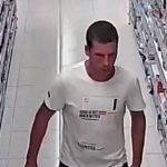 Dokonał kradzieży w sklepie i uciekł. Rzeszowska policja poszukuje tego mężczyznę [ZDJĘCIA]