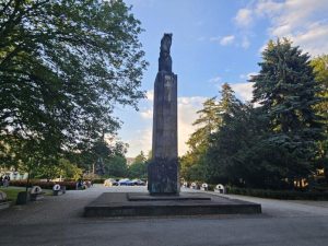 Koniec historii Pomnika Wdzięczności Armii Radzieckiej w Rzeszowie. Zniknie z Placu Ofiar Getta do końca listopada