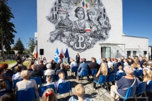 Tysiące uczniów wróciło do szkół w Rzeszowie. Miasto chwali się inwestycjami w edukację [ZDJĘCIA]