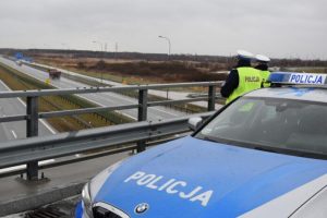 Utrudnienia na A4 pod Rzeszowem. Samochód uderzył w bariery, zablokowany pas ruchu