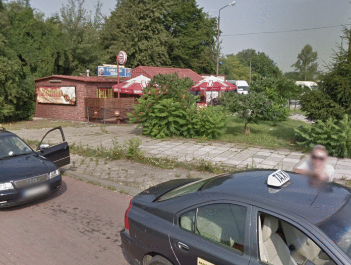 stalowa wola - kebab u jana i joli-04 atak kuflem stalowa wola