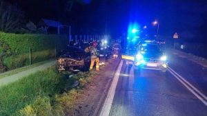 Koszmar na drodze. Osobówka zmiażdżona po zderzeniu z ciężarówką [ZDJĘCIA] Wypadek Krajowice. Zderzenie auta z ciężarówką | Rzeszów News