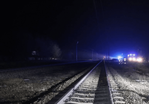Tragedia na torach. Pieszy zginął pod kołami pociągu z Rzeszowa do Stalowej Woli Wypadek kolejowy Grębów. Nie żyje 70-latek | Rzeszów News